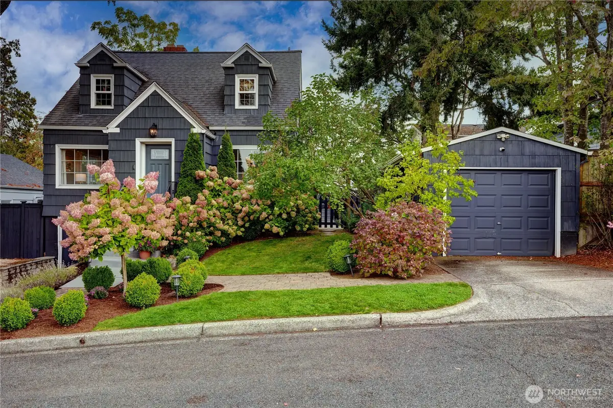 3911 N 8th Street, Tacoma, WA 98406 - #1