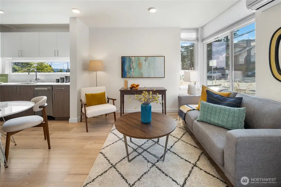 4630 Linden Avenue N, Seattle, WA 98103 - #3