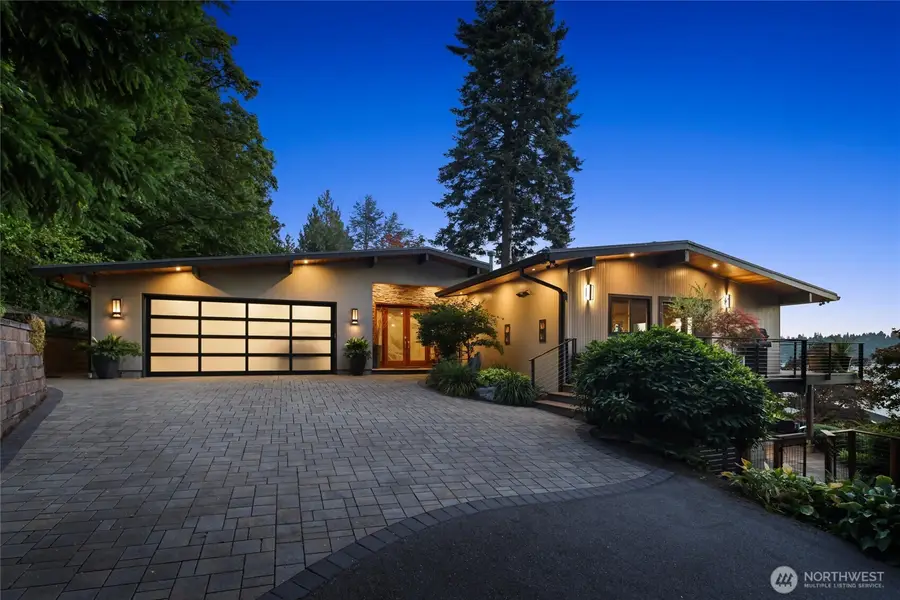 13210 Holmes Point Drive Ne, Kirkland, WA 98034 - #2