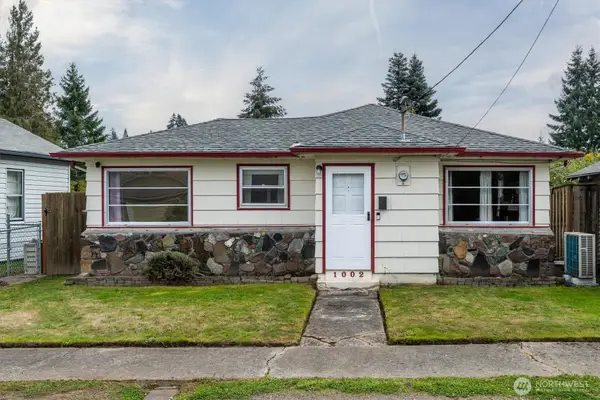 1002 N 10th Avenue, Kelso, WA 98626