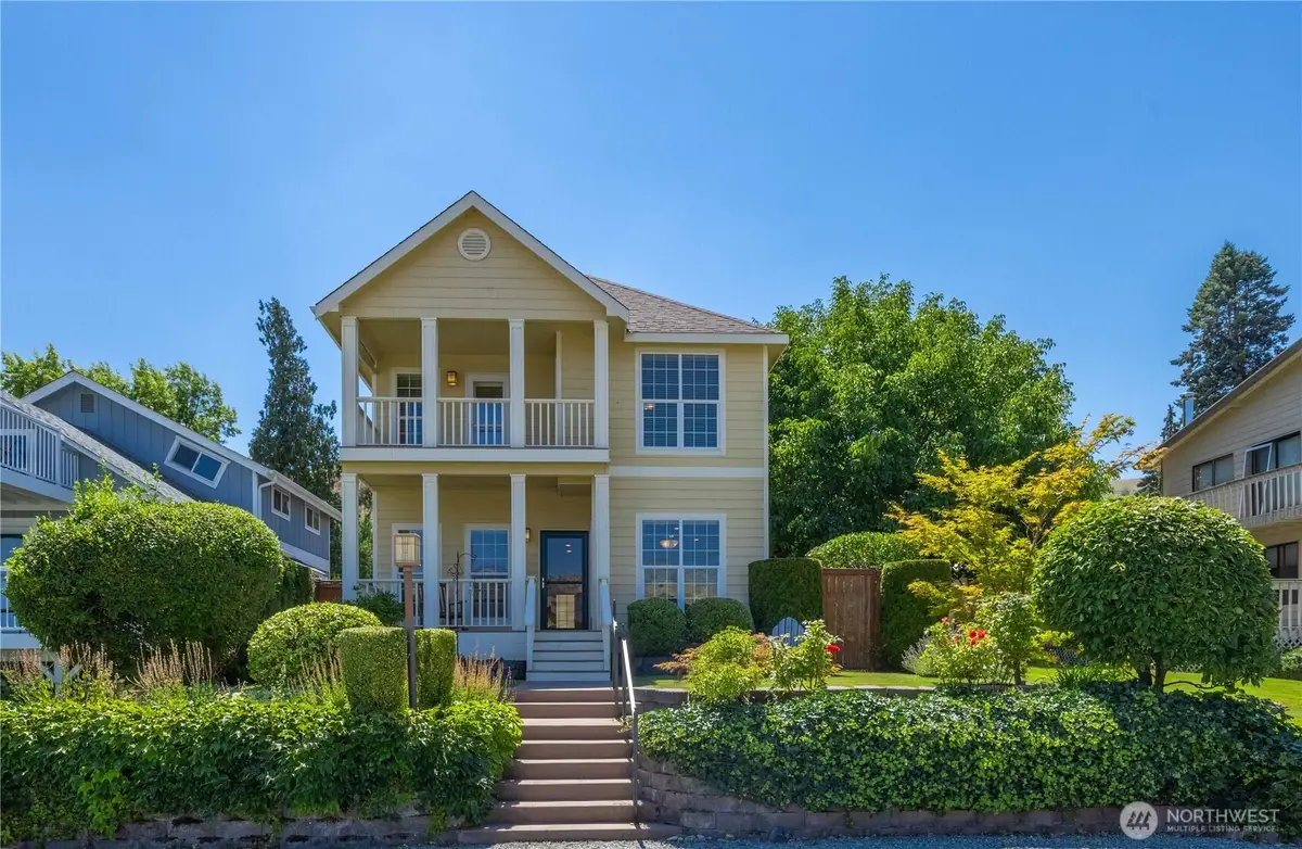 2109 W Terrace Avenue, Chelan, WA 98816 - #1