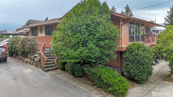 7227 128th, Seattle, WA 98178