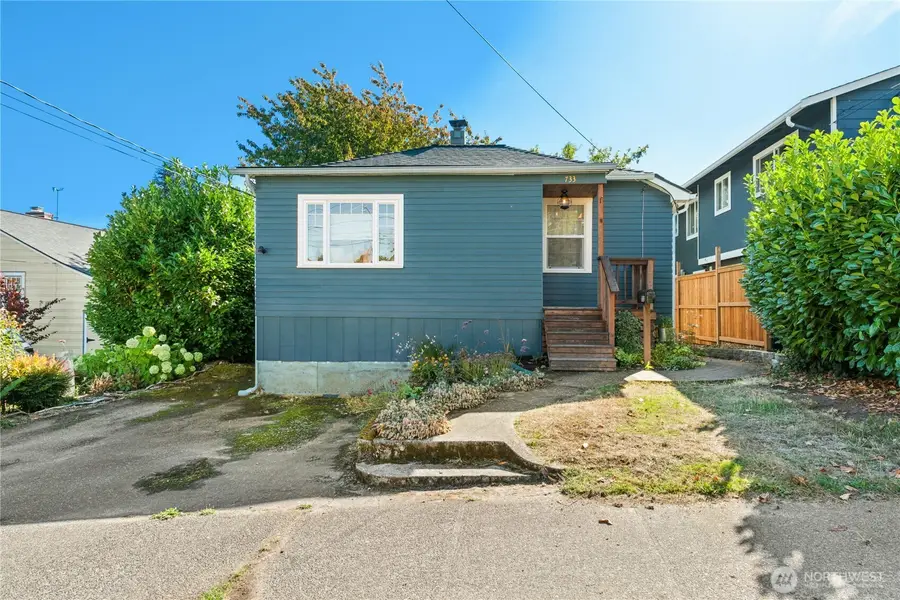 733 N 97th Street, Seattle, WA 98103 - #3