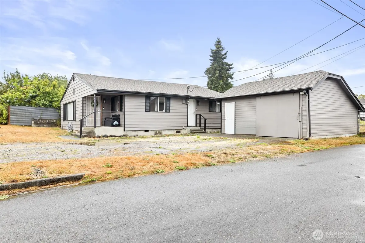 514 S Washington Street, Port Angeles, WA 98362 - #1