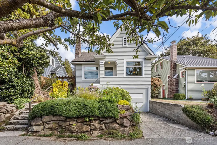 6228 26th Avenue Ne, Seattle, WA 98115 - #2