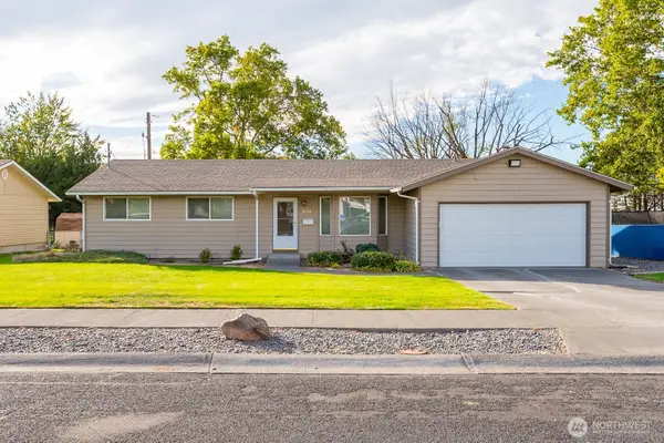 2118 S Crestmont Drive, Moses Lake, WA 98837