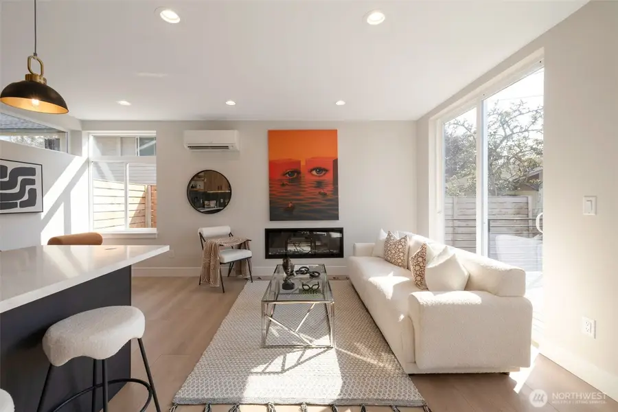 1603 SW Kenyon Street, Seattle, WA 98106 - #3