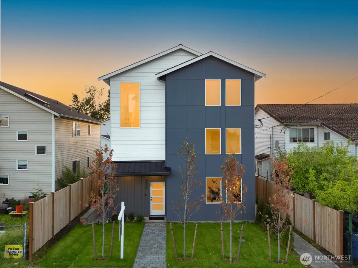 9323 Marcus Avenue S, Seattle, WA 98118 - #1