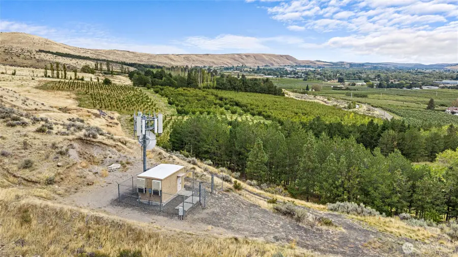 2031 Cleman Drive, Naches, WA 98937 - #2