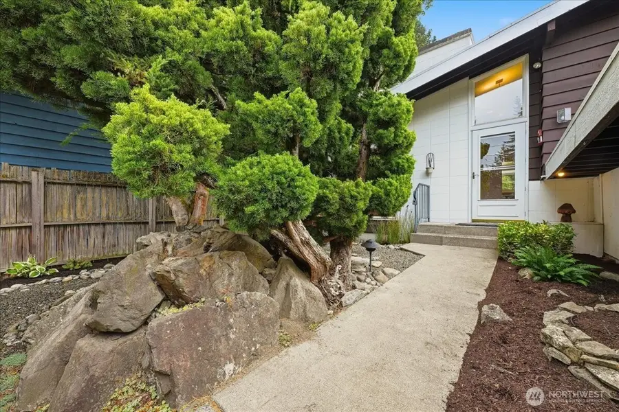 14036 17th Avenue Ne, Seattle, WA 98125 - #3