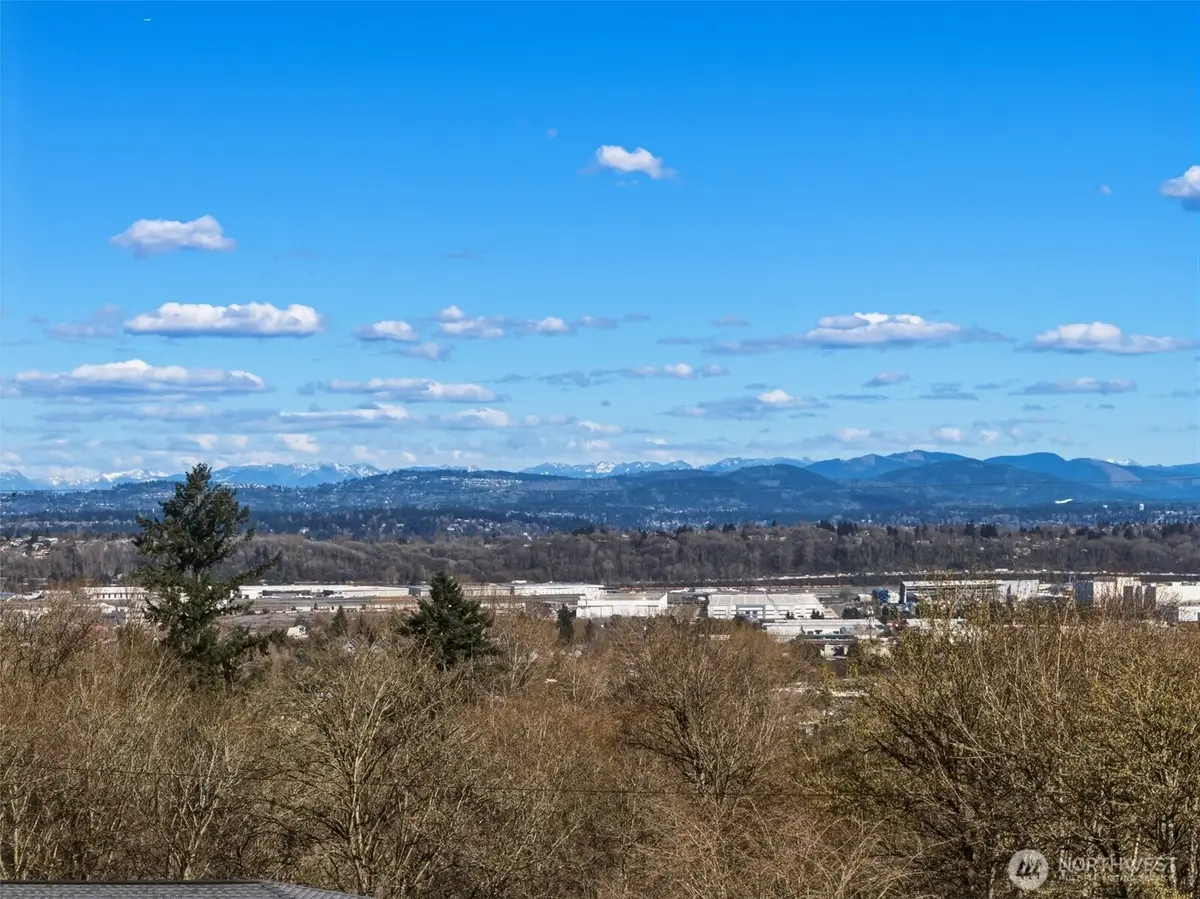 9017 3rd Avenue Sw, Seattle, WA 98106 - #1