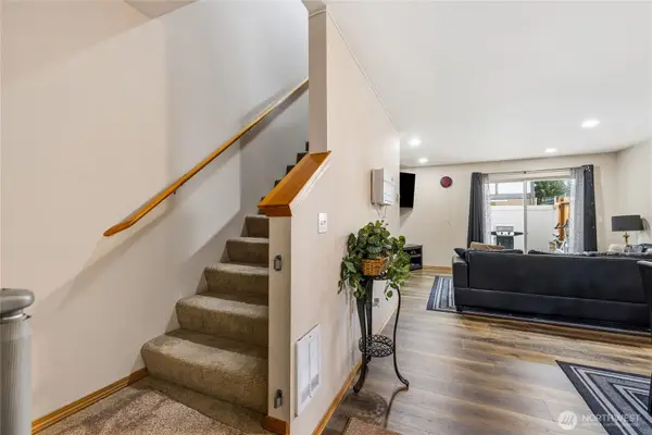 5002 S 30th Street #D2, Tacoma, WA 98409