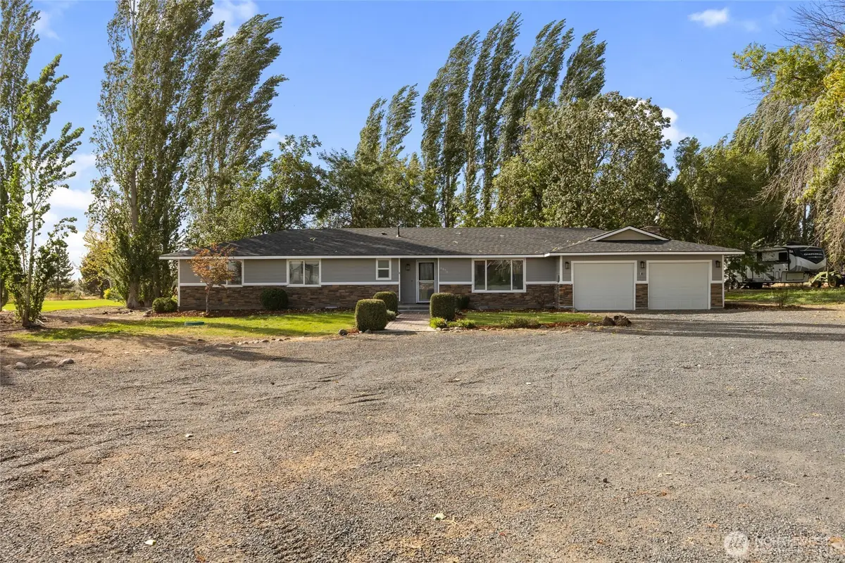 6856 Rd E Ne, Moses Lake, WA 98837 - #1