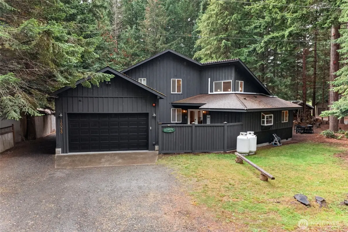 16028 E Crystal Drive E, Enumclaw, WA 98022 - #1
