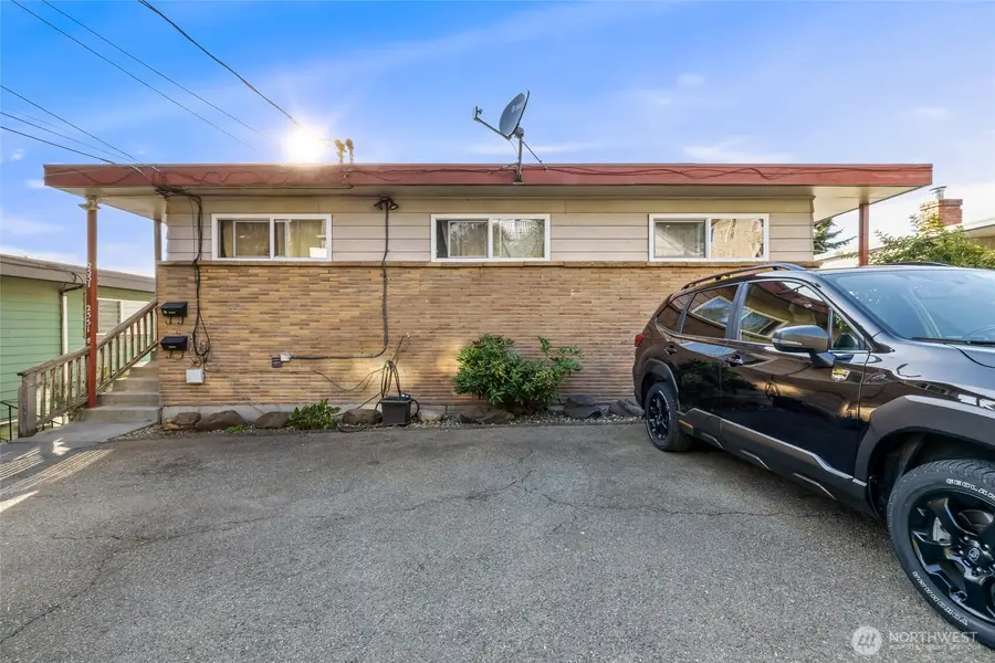 2551 13th Avenue W, Seattle, WA 98119 - #2