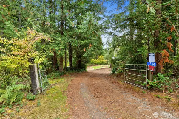 1234 Morganmarsh Spur W, Seabeck, WA 98380