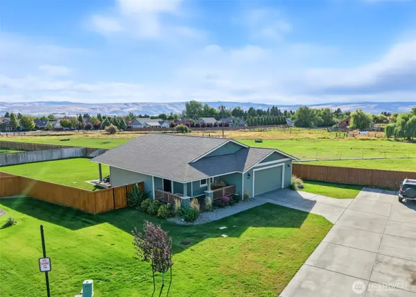1102 E Twilight Ln, Ellensburg, WA 98926