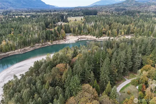 41354 North Shore Lane, Concrete, WA 98237