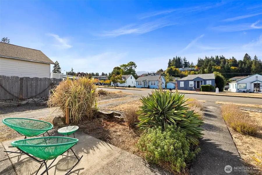 1227 E 4th Street, Port Angeles, WA 98362 - #2