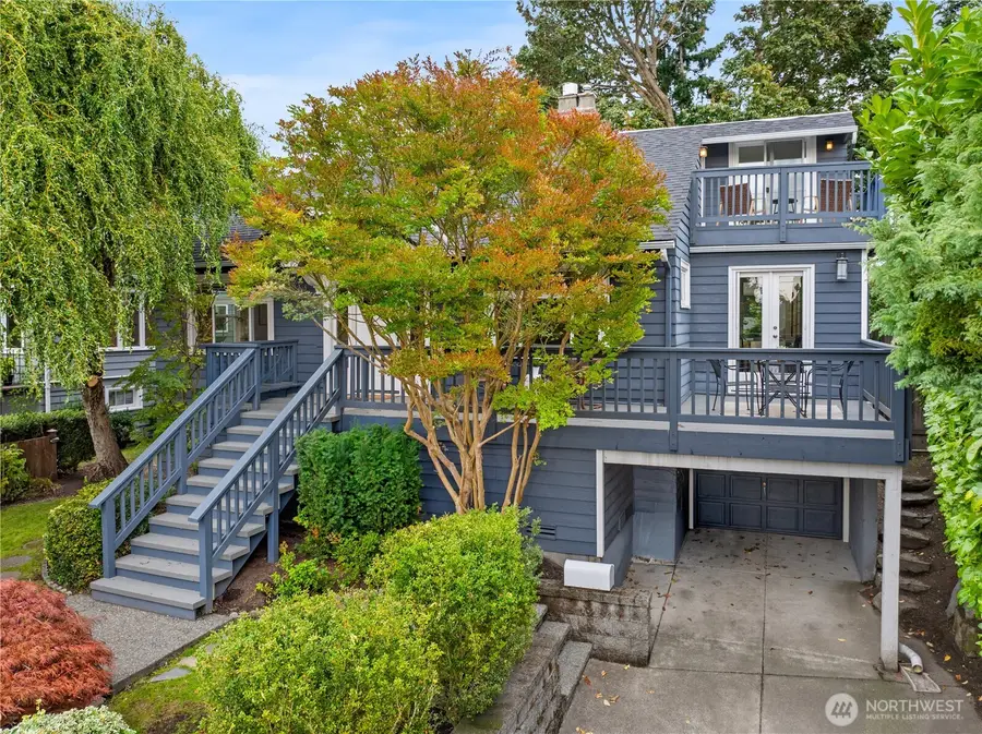 2568 28th Avenue W, Seattle, WA 98199 - #2
