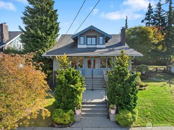 3222 41st Avenue Sw, Seattle, WA 98116