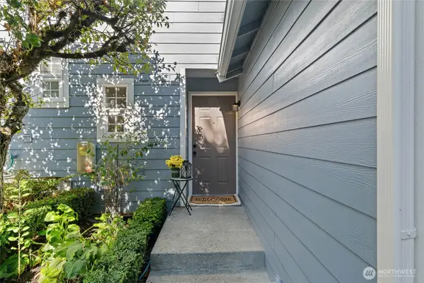 21325 76th Avenue W #A3, Edmonds, WA 98026