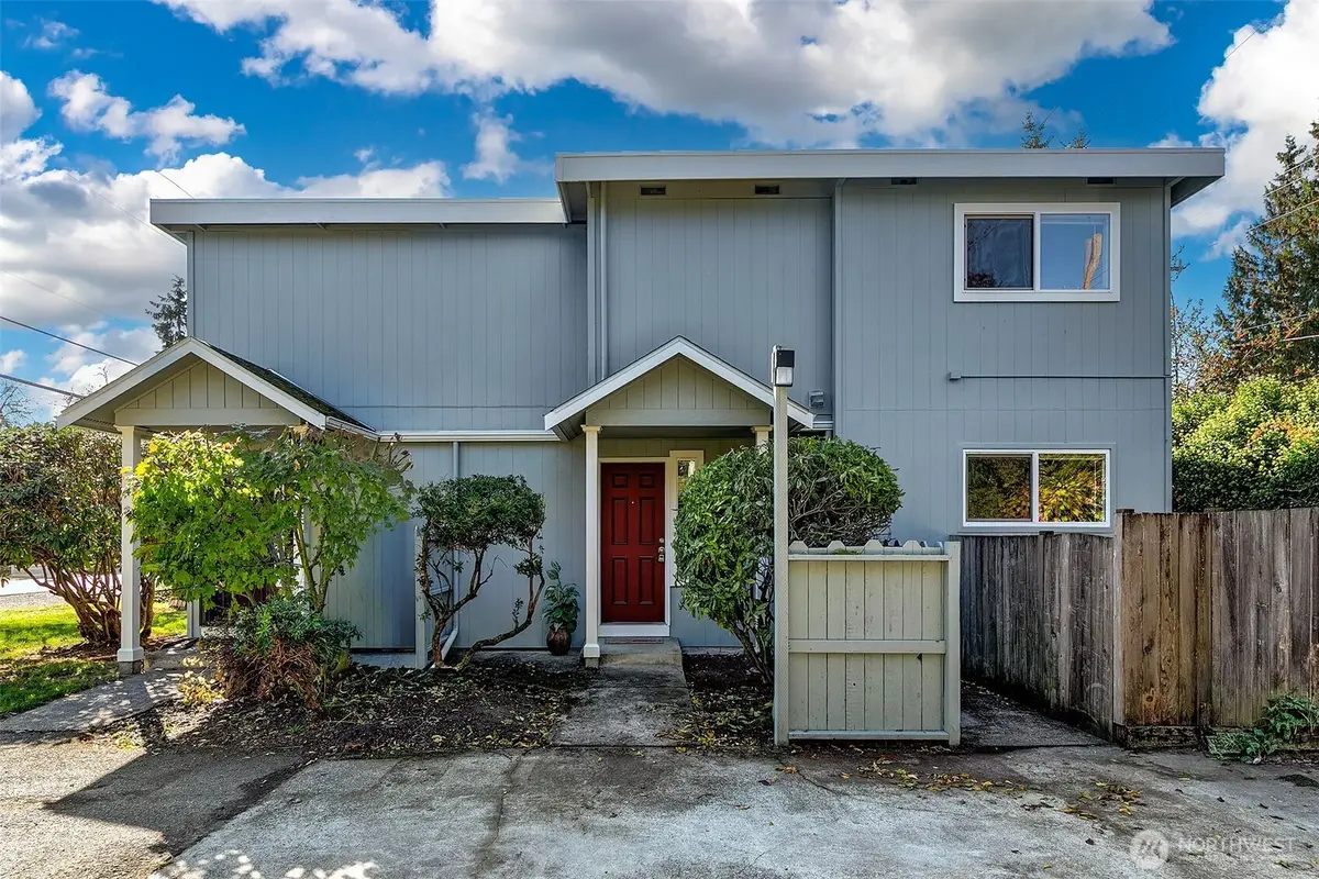 9031 Fremont Avenue N, Seattle, WA 98103 - #1