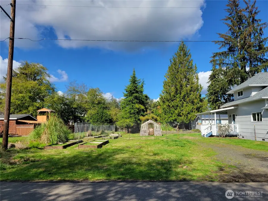 904 Lafayette Street, Aberdeen, WA 98520 - #3