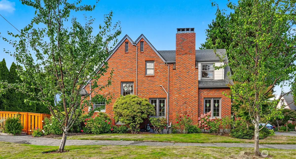 1443 Palm Avenue Sw, Seattle, WA 98116 - #1