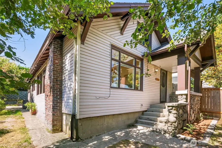 4743 5th Avenue Ne, Seattle, WA 98105 - #2