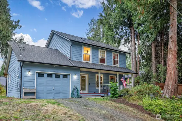 7591 NE Beachwood Avenue, Poulsbo, WA 98370