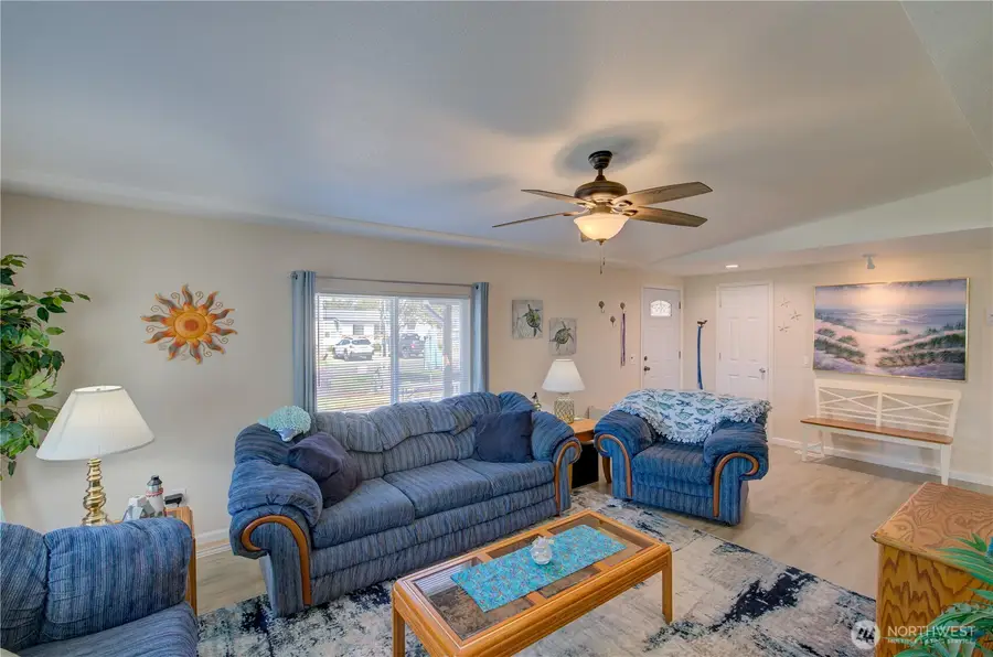 201 12th Street Ne, Long Beach, WA 98631 - #3