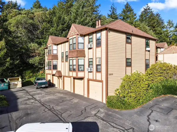 5209 S Orchard Street, Tacoma, WA 98467