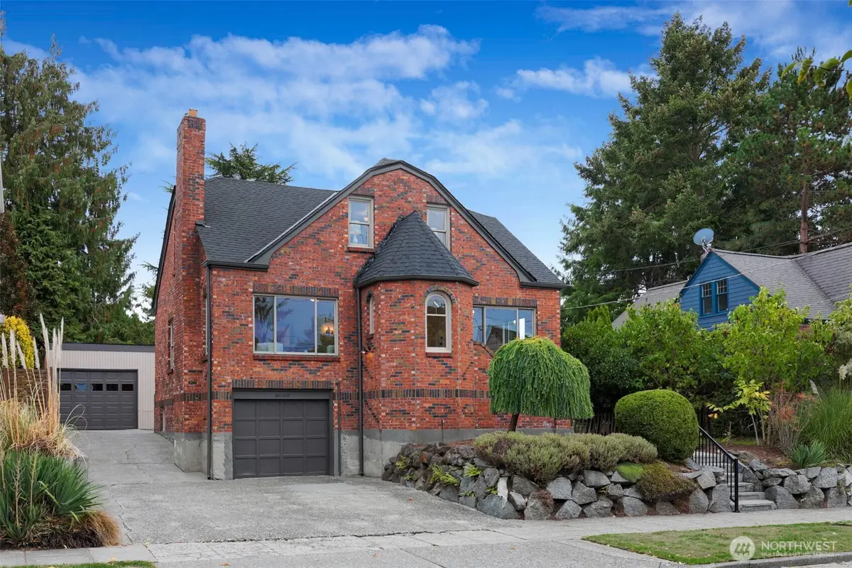 8046 11th Avenue Nw, Seattle, WA 98117 - #1