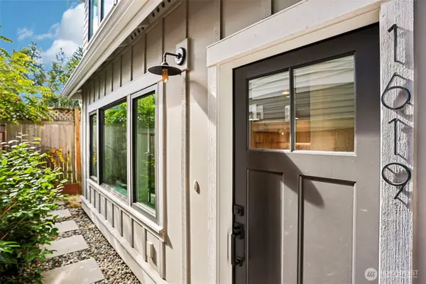 1619 3rd Avenue W, Seattle, WA 98119