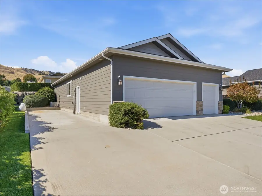 1845 Maple Street #28, Wenatchee, WA 98801 - #2