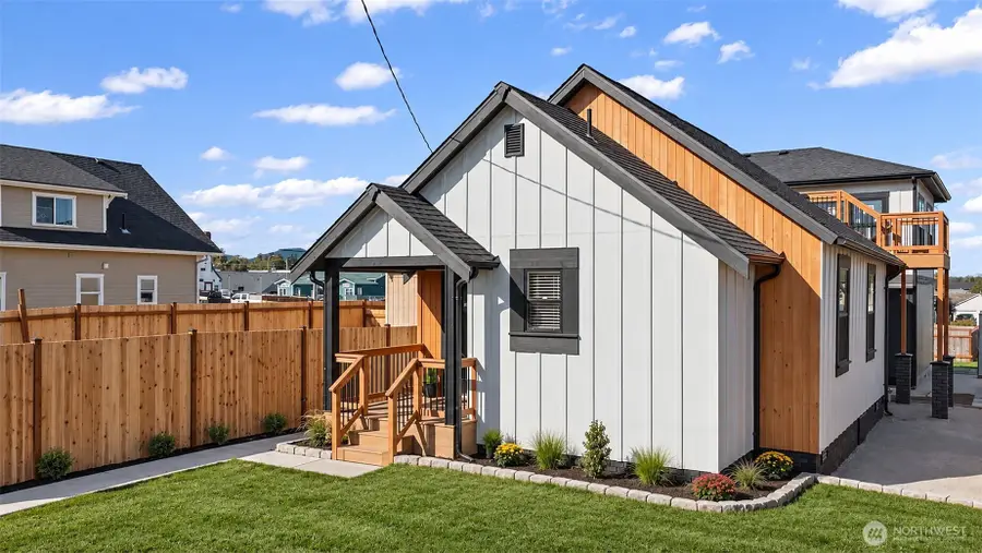 814 26th Street, Anacortes, WA 98221 - #2