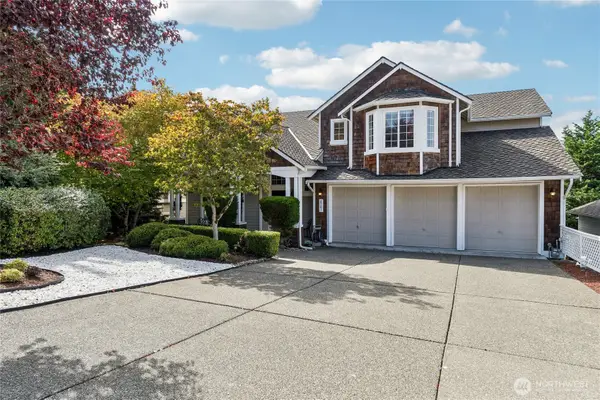 8701 113th Avenue Se, Newcastle, WA 98056