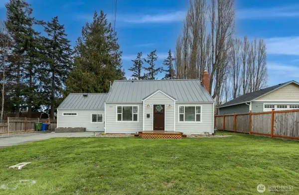 950 SE 4th Avenue, Oak Harbor, WA 98277