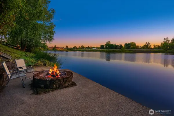 405 Lakeshore Drive, Centralia, WA 98531