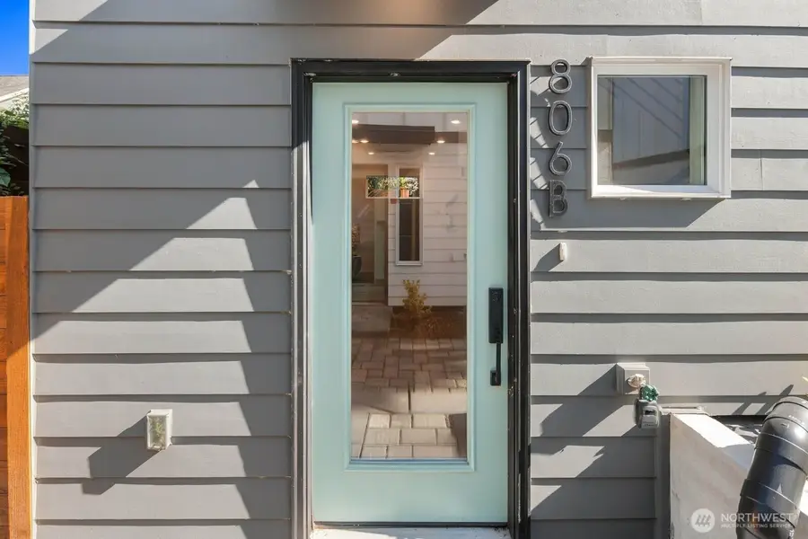 806 S Rose Street, Seattle, WA 98108 - #2