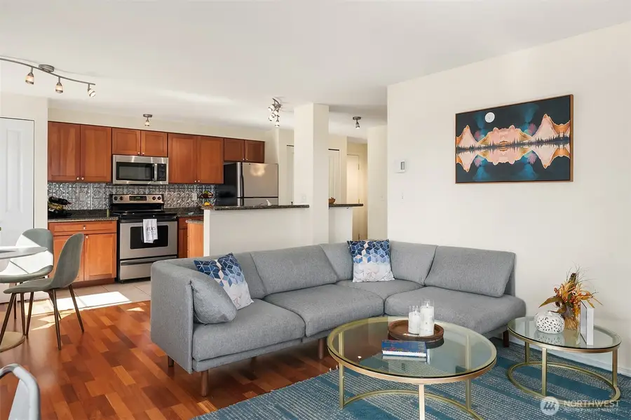 300 10th Avenue #B409, Seattle, WA 98122 - #3