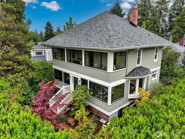 1812 N 80th Street, Seattle, WA 98103