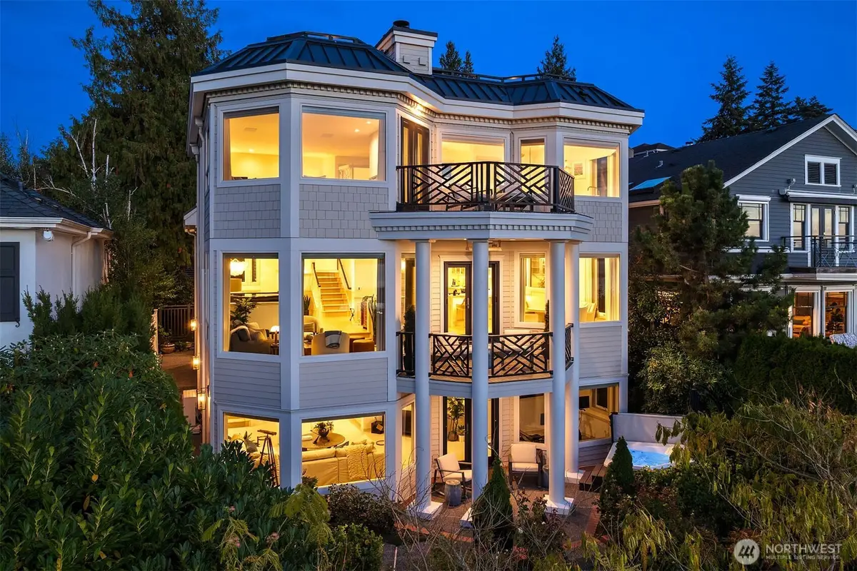 1624 8th Avenue W, Seattle, WA 98119 - #1