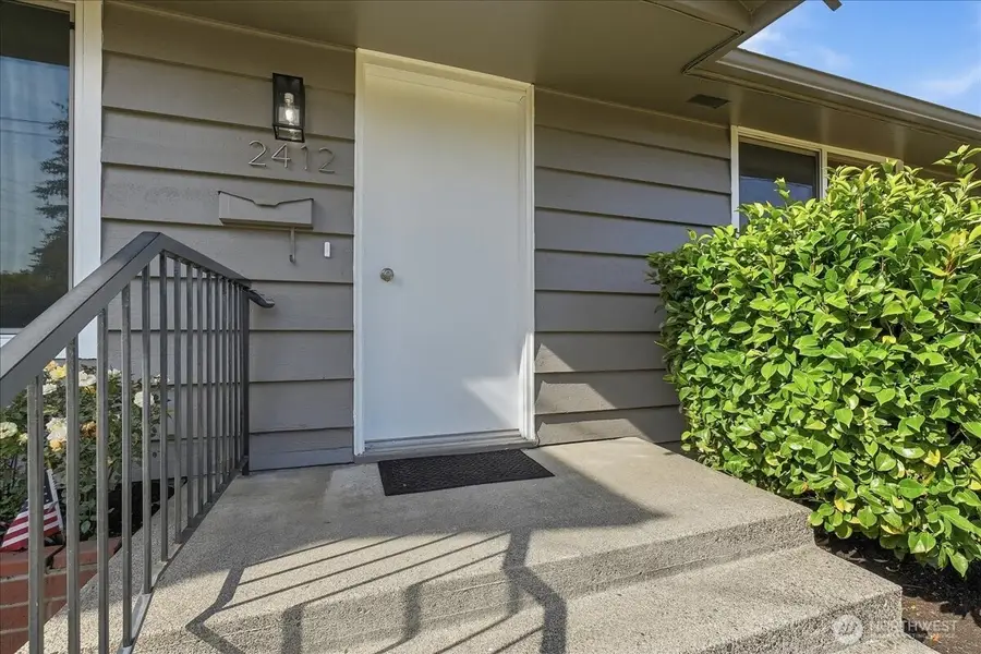 2412 N Cheyenne Street, Tacoma, WA 98406 - #2
