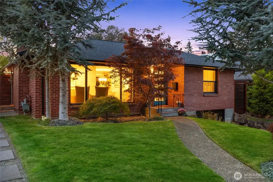 3429 40th Avenue W, Seattle, WA 98199 - #2