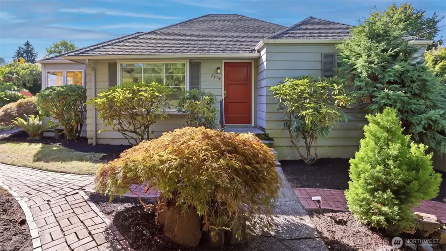 7419 48th Avenue Ne, Seattle, WA 98115 - #3