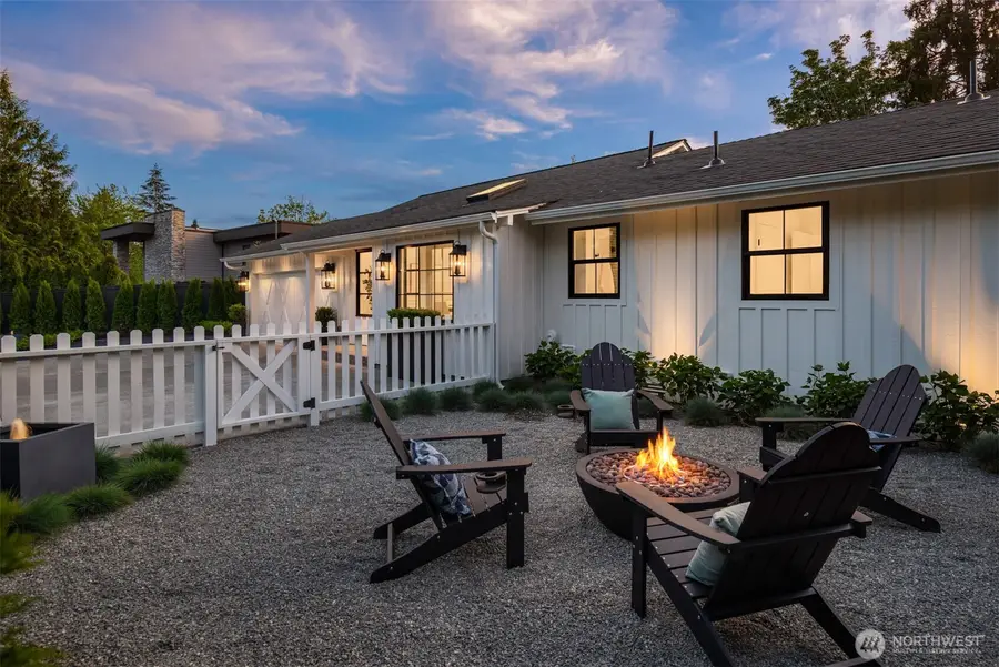 2829 92nd Avenue Ne, Clyde Hill, WA 98004 - #3