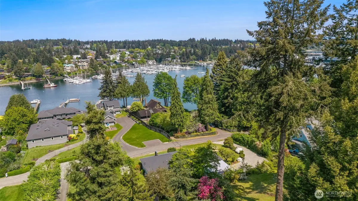 5930 Rose Loop Ne, Bainbridge Island, WA 98110 - #1