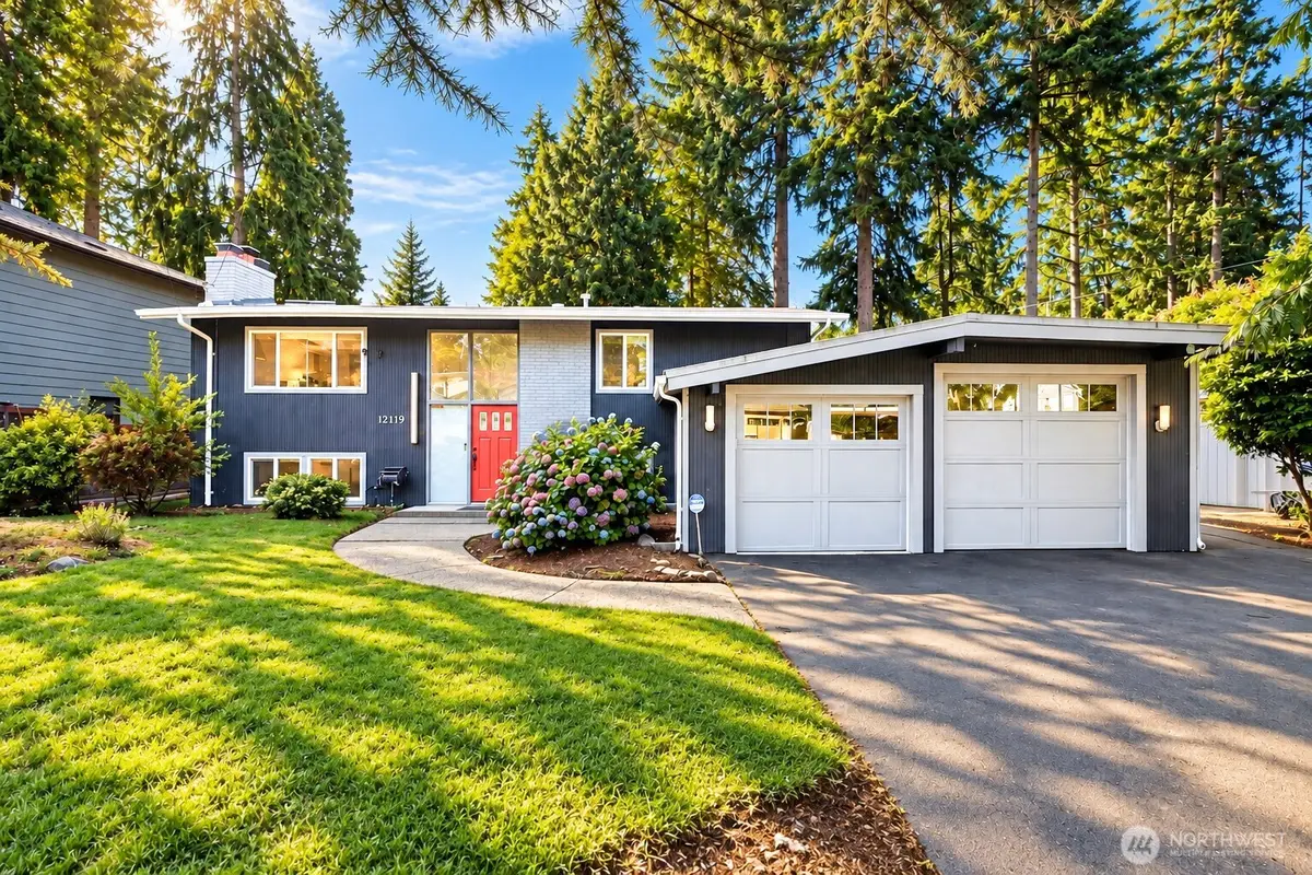 12119 Ne 65th St, Kirkland, WA 98033 - #1